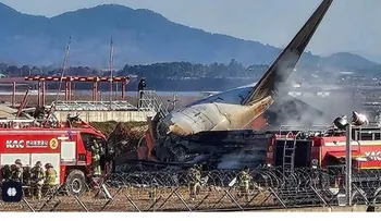 Avión se estrella con 181 pasajeros; solo dos sobreviven