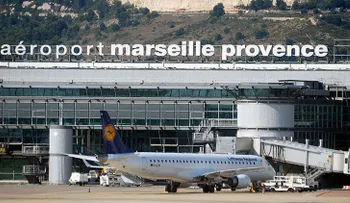 Evacuan el aeropuerto de Marsella, según diario