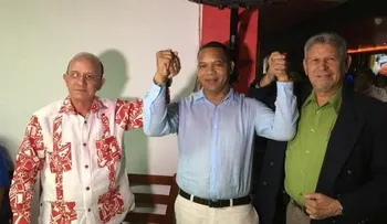 Amable dice levantará sus dos manos a favor de la reelección