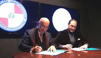 Acuerdo de colaboración entre la Embajada de la República Dominicana y el EIE crea gran expectativa  entre jóvenes dominicanos.