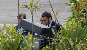 El presidente de Brasil, Jair Bolsonaro,es sometido a una evaluación médica tras operación
