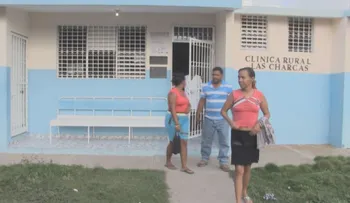 Madre de menor que estaba embarazada dice hija perdió bebé por negligencia médica