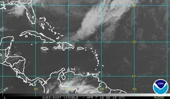 Lluvias seguirán este jueves debido a vaguada