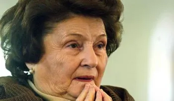Hospitalizan a la viuda de Pinochet tras difusión de declaración judicial 