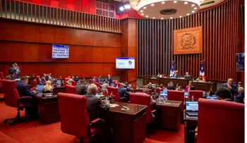 Senado aprueba ley para proteger a mujeres víctimas de violencia