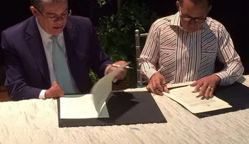 Educación firma acuerdos con clubes deportivos y Cabildo de Moca para Séptimos Juegos Escolares