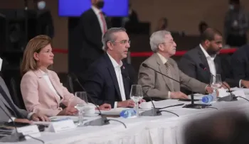 Presidente Luis Abinader propone reformar la Constitución para transformar la justicia y modernizar el Estado 