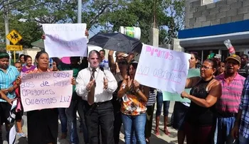 Comunidades protestan por crisis de agua