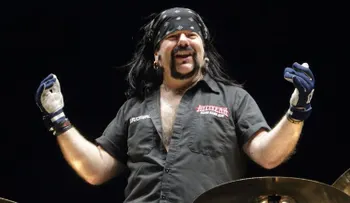 Vinnie Paul, baterista del grupo de metal Pantera, fallece a los 54 años