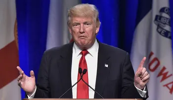 Trump dice que deportaciones de inmigrantes ilegales son operaciones militares