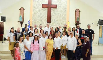 Presidente Abinader visita Jornada de Inclusión Social "Primero Tú" y entrega parroquia y oficina de SeNaSa en Santiago