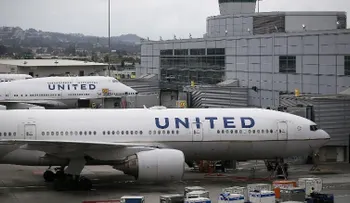 Desvían vuelo de United Airlines en tercer incidente con mascotas en una semana