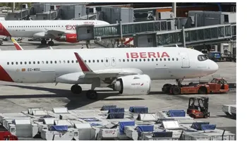FACUA denuncia a cuatro aerolíneas por limitar uso de tarjetas regalo