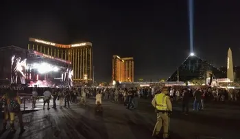 Al menos 50 muertos y más de 400 heridos por tiroteo en Las Vega; el más grave de la historia de EEUU