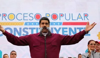 Maduro: â??saca tus manos de Venezuela, Donald Trump. Go home, Donald Trumpâ?