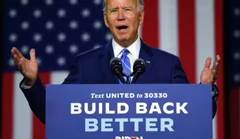 Joe Biden lidera la carrera electoral en EE.UU. y Donald Trump echa a su jefe de campaña