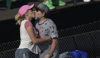 Fuerte discusión de Maradona con su pareja alerta a la policía