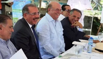 Danilo Medina se reúne con Hipólito Mejía