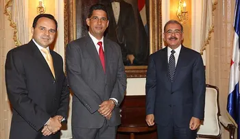 Presidente Medina recibe a ejecutivos de Brugal 