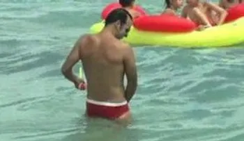 Hacer pipì en el mar ayuda a la vida marina