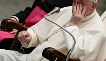 El papa está muy avergonzado y triste por incapacidad de la Iglesia para sancionar abusos del clero francés