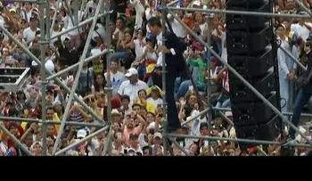Guaidó: Estamos más fuerte que nunca; multitud lo recibe a su llegada a Venezuela 