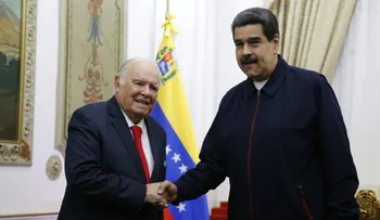 Maduro se reúne en Caracas con el asesor de la UE para la crisis venezolana
