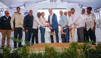 Presidente Abinader junto al ministro de Obras Pública, deja iniciados trabajos de reconstrucción de las carreteras Sabana Grande de Boyá y Chirino