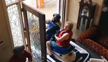 ¿Un burrito? No, ¡ayuda!: la increíble historia detrás de un rescate en jet ski en Houston