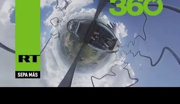 Espectacular vista desde la cabina de un Yak-130 en el concurso Aviadarts-2016 (VIDEO 360º)