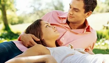  Novia acuchilla a su prometido en discusión sobre colores de boda