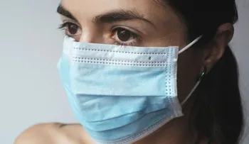 Las mascarillas no se desinfectan con alcohol, ni cloro, ni se usan indefinidamente. Cómo hacer una casera 