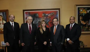 Valdez Albizu recibe visita de la nueva presidenta de Banesco