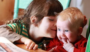 No es niño ni niña: los padres que crían hijos de género abierto