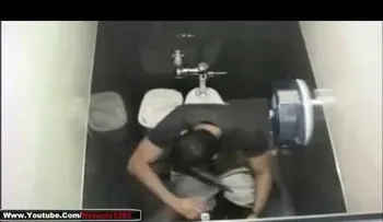 Culebra en el Baño (VIDEO)