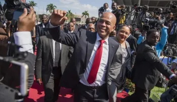 Michel Martelly inscribe su candidatura presidencial en Haití pese a sanciones de EE.UU. y la UE