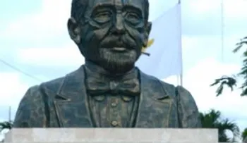 Periodista Ramiro Estrella sugiere a DM retirar controversial busto de Duarte; trata temas de salud