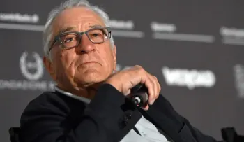 De Niro llama «cobarde» y «trozo de mierda» a Trump en un acto por el voto en Nueva York