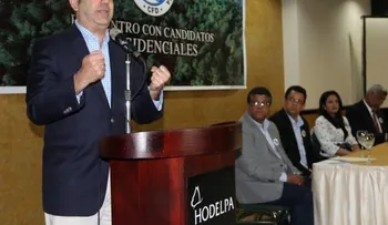 Abinader promete regular la actividad forestal en el país