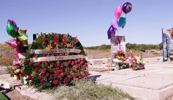 Cripta en narcopanteón lució ofrenda enviada por â??El Chapoâ? Guzmán 