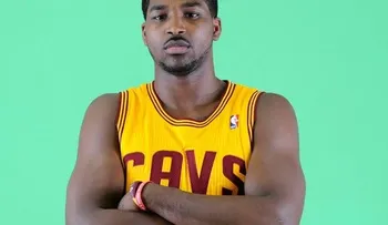 Thompson se queda con Cavâ??s por US$82 MM