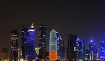 Aerolíneas del Medio Oriente suspenden vuelos a Qatar mientras escala crisis en el golfo