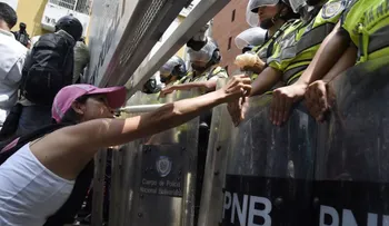 Embajadora de EE.UU. en ONU: Maduro debe respetar la Constitución y la voz de su pueblo