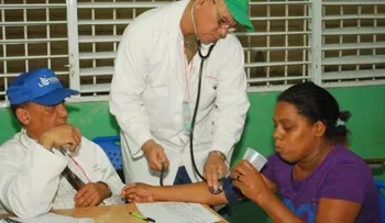 Villa Mella y Sabana Pedida reciben asitencia Social de la Lotería Nacional