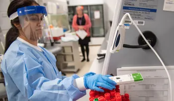Médico Carlos Sánchez, dice pruebas de coronavirus debe abarcar toda la población 