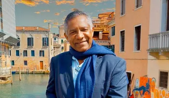 El poeta dominicano Juan Colón dicta conferencia en Congreso de Literatura de la Universidad de Salerno, Italia
