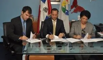 Ministerio de Juventud firma acuerdo tripartito con Fundapec y Universidad española
