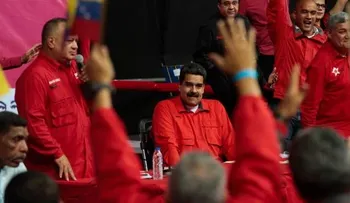 Maduro insta a la oposición a firmar â??preacuerdoâ? porque â??ya todo se hablóâ?