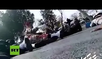 Momento del atentado a desfile militar en Irán: 29 muertos y 53 heridos