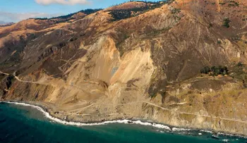Reabre la autopista 1 de Big Sur en California más de un año después de un descomunal derrumbe